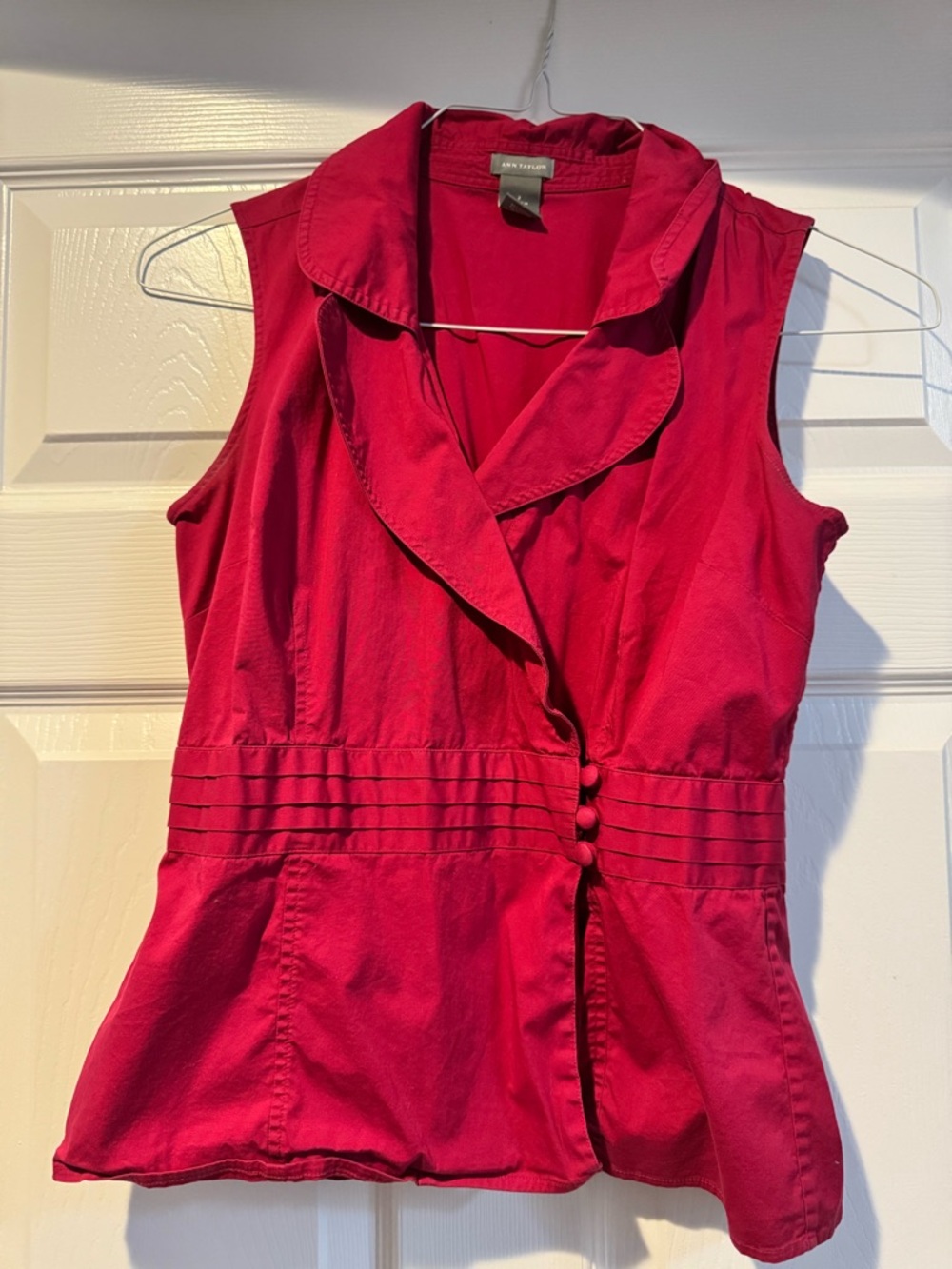 Ann Taylor Fuchsia Button-Front Blouse